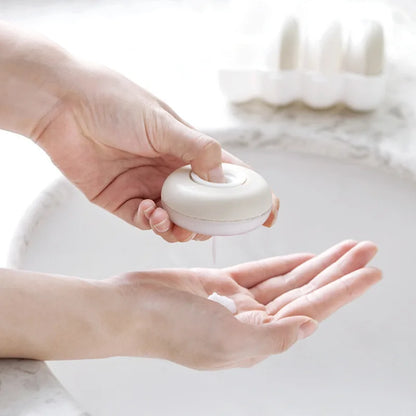4pcs/set Portable  Refillable Round Travel Cosmetics Bottles